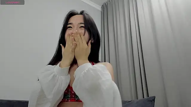 aenie online show from December 2024 02:56:01 PM