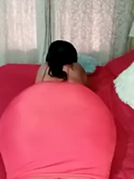 Snapshot of Luciouslips00 chatting on October 2025 11:43:01 AM Luciouslips00 online show from October 2025 11:43:01 AM