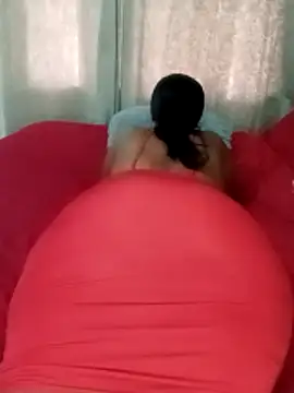 Snapshot of Luciouslips00 chatting on November 2025 06:46:02 AM Luciouslips00 online show from November 2025 06:46:02 AM