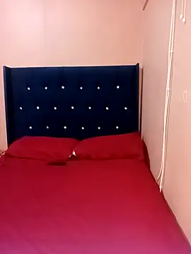 Snapshot of Luciouslips00 chatting on February 2026 02:24:02 PM Luciouslips00 online show from February 2026 02:24:02 PM