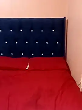 Snapshot of Luciouslips00 chatting on February 2026 09:44:02 PM Luciouslips00 online show from February 2026 09:44:02 PM