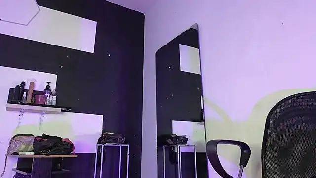 haileycat online show from October 2025 12:55:01 AM