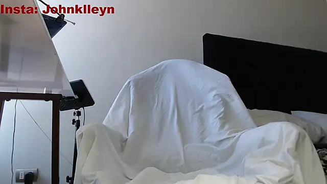 jonhklleyn online show from November 2025 06:23:02 PM