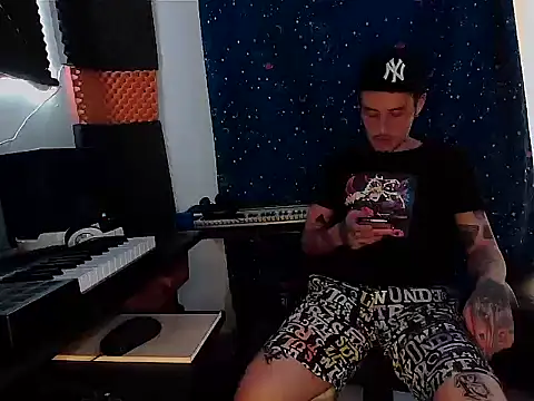 Snapshot of patrik_tattoo_ chatting on February 2025 10:22:02 PM patrik tattoo online show from February 2025 10:22:02 PM