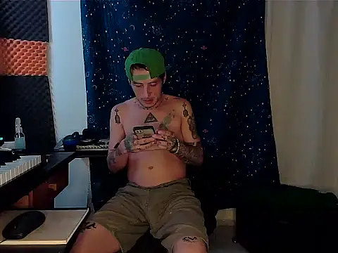 Snapshot of patrik_tattoo_ chatting on February 2025 03:23:01 AM patrik tattoo online show from February 2025 03:23:01 AM