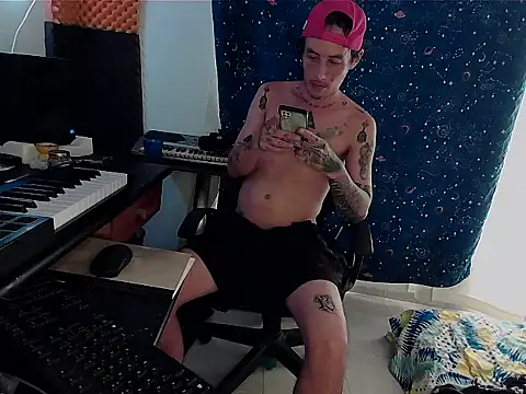 Snapshot of patrik_tattoo_ chatting on March 2025 09:02:02 PM patrik tattoo online show from March 2025 09:02:02 PM