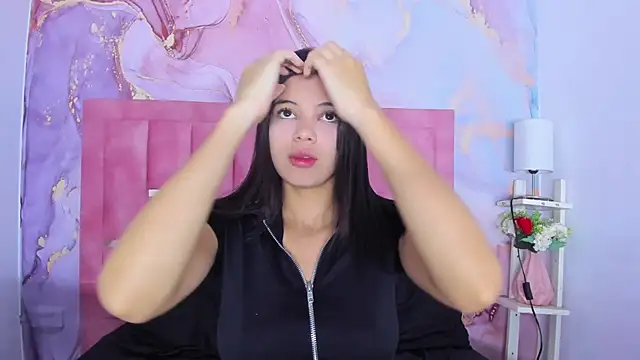 LizzMartin online show from March 2025 12:22:01 PM