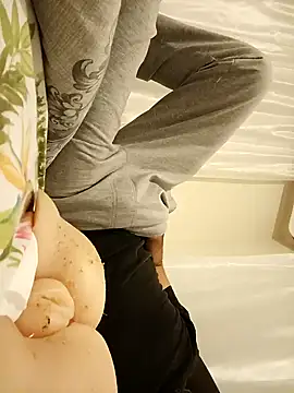 Snapshot of akrep071507 chatting on December 2024 11:13:02 PM akrep071507 online show from December 2024 11:13:02 PM