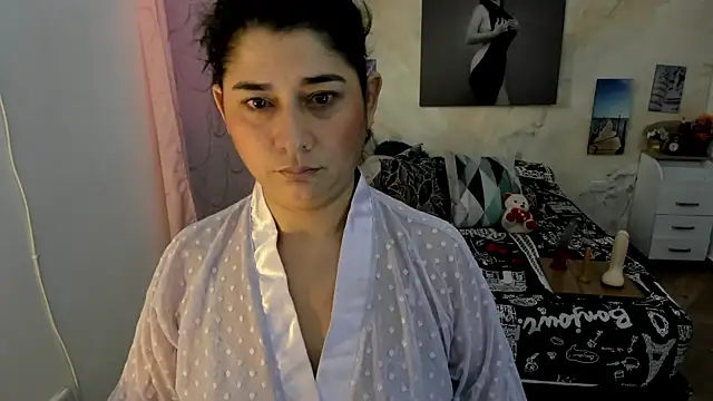 Snapshot of alinabozz1 chatting on January 2026 09:35:02 PM alinabozz1 online show from January 2026 09:35:02 PM