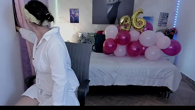 Snapshot of alinabozz1 chatting on March 2026 01:38:01 AM alinabozz1 online show from March 2026 01:38:01 AM