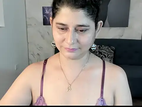 alinabozz1 online show from June 2026 05:17:01 AM