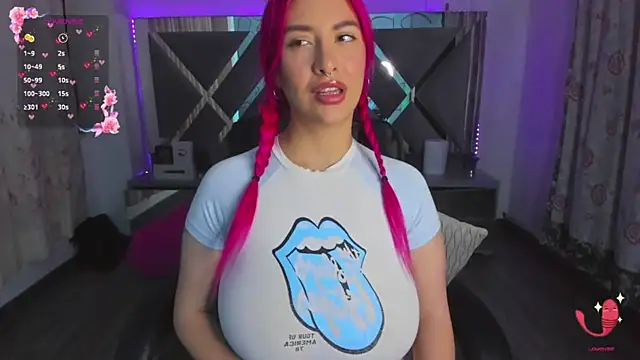 Snapshot of Malala_18 chatting on November 2025 04:12:01 AM Malala 18 online show from November 2025 04:12:01 AM