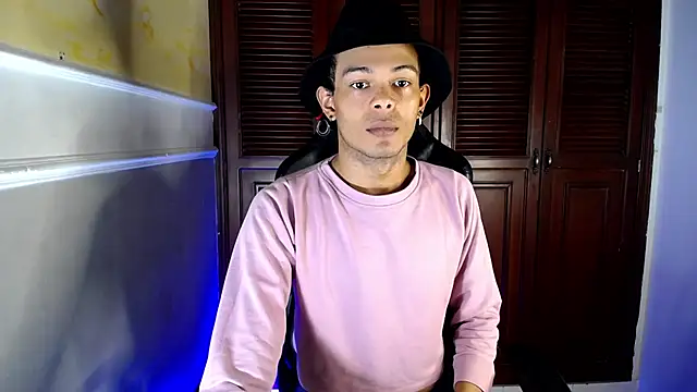 rose Skinny  online show from October 2025 07:11:01 PM