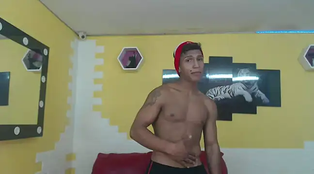 mau elixxx online show from December 2024 10:27:01 PM