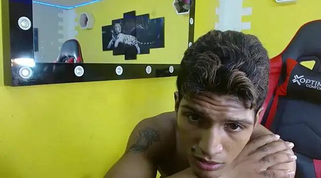 mau elixxx online show from January 2025 08:52:01 AM