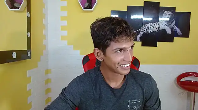 mau elixxx online show from January 2025 02:04:02 AM