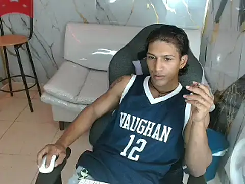 mau elixxx online show from January 2026 04:33:02 PM