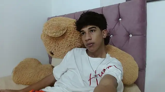 Snapshot of hares_mds chatting on March 2025 12:44:02 PM hares mds online show from March 2025 12:44:02 PM