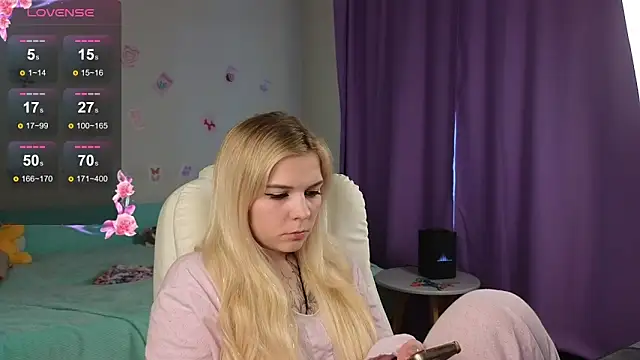 Kate Legend online show from February 2026 05:00:02 AM