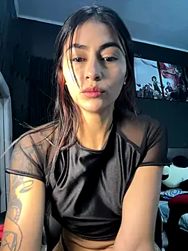 emilie xx  online show from November 2025 07:07:02 PM