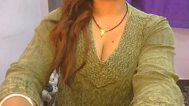 Snapshot of cutie-taara chatting on December 2025 04:29:02 AM cutie-taara online show from December 2025 04:29:02 AM