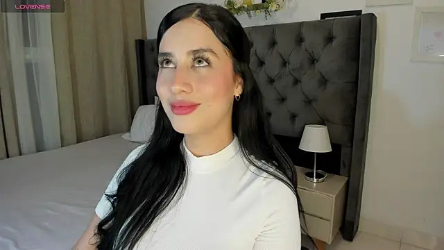 Amiirra  online show from May 2026 01:25:02 AM