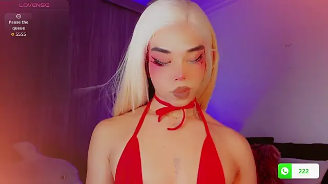 DanniLee  online show from January 2026 10:01:01 PM