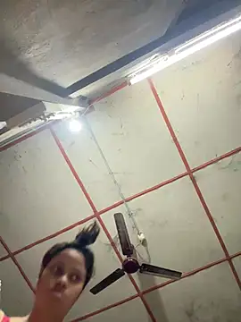 Snapshot of Miss-Kamini chatting on February 2025 03:49:02 PM Miss-Kamini online show from February 2025 03:49:02 PM