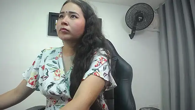 Snapshot of hushaima chatting on December 2024 06:06:01 PM hushaima online show from December 2024 06:06:01 PM