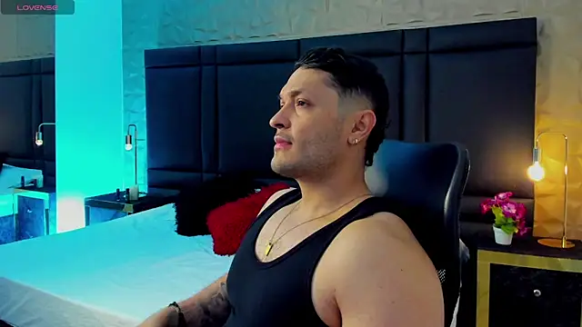 Snapshot of JossAckland chatting on February 2025 11:39:02 AM JossAckland online show from February 2025 11:39:02 AM