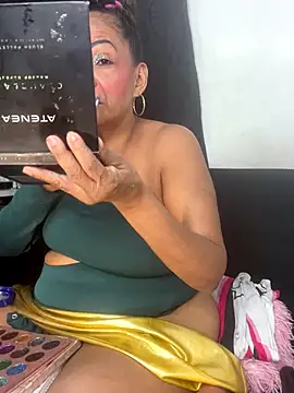 Snapshot of chiquimaturesexy chatting on December 2025 08:58:01 PM chiquimaturesexy online show from December 2025 08:58:01 PM