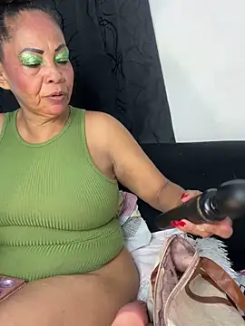 Snapshot of chiquimaturesexy chatting on January 2026 09:13:01 PM chiquimaturesexy online show from January 2026 09:13:01 PM