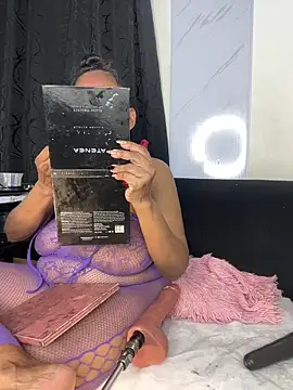 Snapshot of chiquimaturesexy chatting on February 2026 05:31:01 PM chiquimaturesexy online show from February 2026 05:31:01 PM