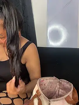 Snapshot of chiquimaturesexy chatting on February 2026 07:43:01 PM chiquimaturesexy online show from February 2026 07:43:01 PM