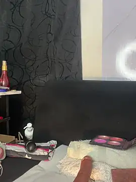 Snapshot of chiquimaturesexy chatting on March 2026 10:03:01 PM chiquimaturesexy online show from March 2026 10:03:01 PM