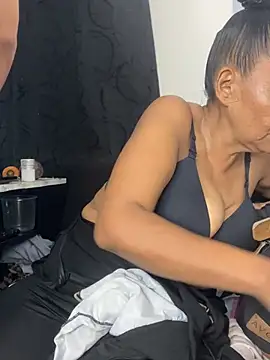 Snapshot of chiquimaturesexy chatting on April 2026 08:13:02 PM chiquimaturesexy online show from April 2026 08:13:02 PM