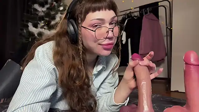 PaulaPratt online show from December 2024 03:32:02 PM