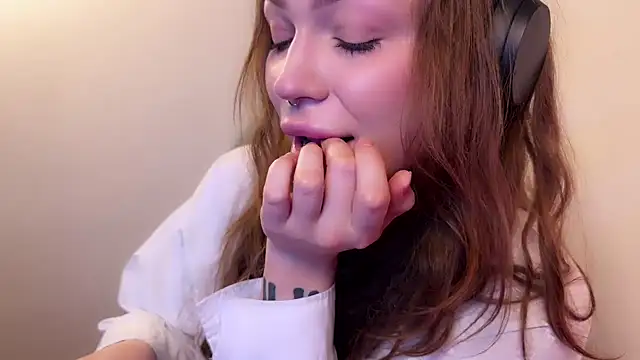 PaulaPratt online show from January 2025 04:16:02 AM