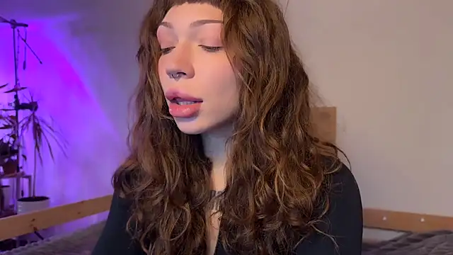 PaulaPratt online show from September 2025 05:31:01 AM