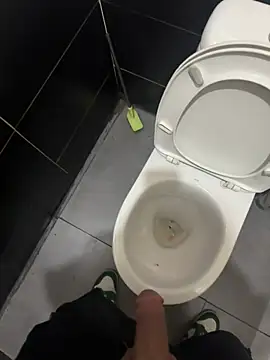 Snapshot of djtimka chatting on February 2026 01:58:01 AM djtimka online show from February 2026 01:58:01 AM