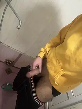 Snapshot of djtimka chatting on March 2026 03:29:01 PM djtimka online show from March 2026 03:29:01 PM