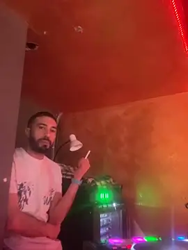 Snapshot of djtimka chatting on March 2026 10:03:01 PM djtimka online show from March 2026 10:03:01 PM