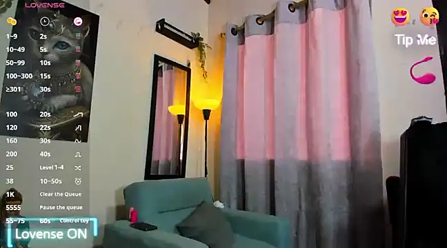 Snapshot of sabrina_clementss chatting on January 2025 07:49:01 PM sabrina clementss online show from January 2025 07:49:01 PM