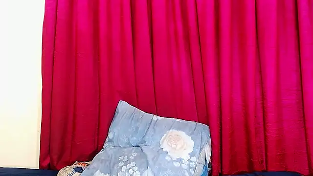 xSpicyQueen8x online show from December 2024 04:03:01 PM