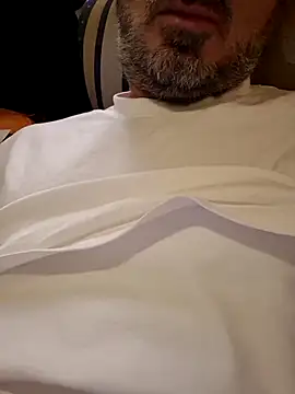 Snapshot of 1talianBeutifulCock chatting on March 2026 02:34:01 PM 1talianBeutifulCock online show from March 2026 02:34:01 PM