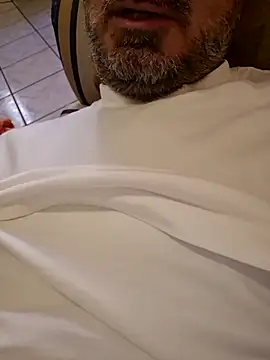 Snapshot of 1talianBeutifulCock chatting on March 2026 01:11:02 PM 1talianBeutifulCock online show from March 2026 01:11:02 PM