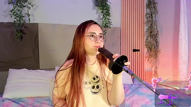 Snapshot of centaurigirl chatting on March 2026 04:45:02 AM centaurigirl online show from March 2026 04:45:02 AM