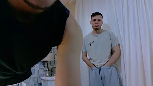 Snapshot of TommyandBillie chatting on September 2025 12:26:01 PM TommyandBillie online show from September 2025 12:26:01 PM