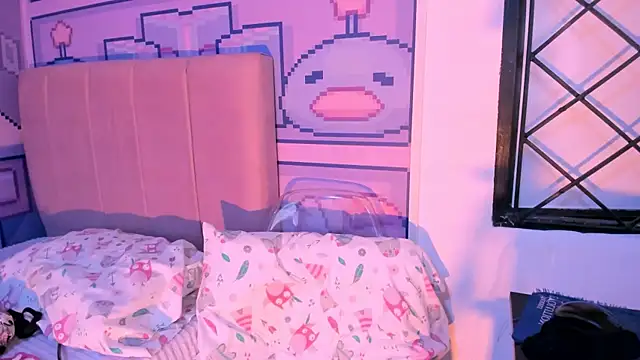  18alice online show from December 2024 03:15:01 AM