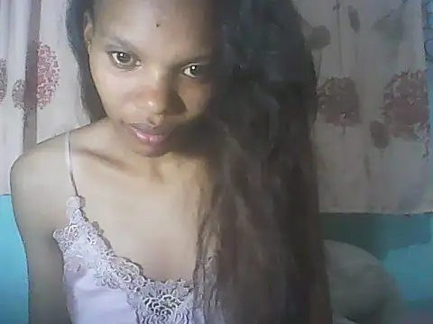 Antsoalie online show from November 2025 06:29:01 PM